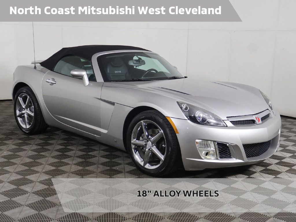Used 2009 Saturn Sky Red Line RWD image 1