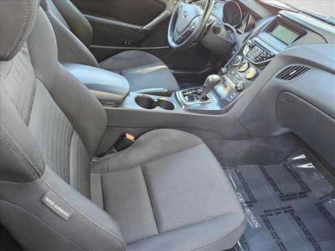 Used 2014 Hyundai Genesis 2.0T image 19