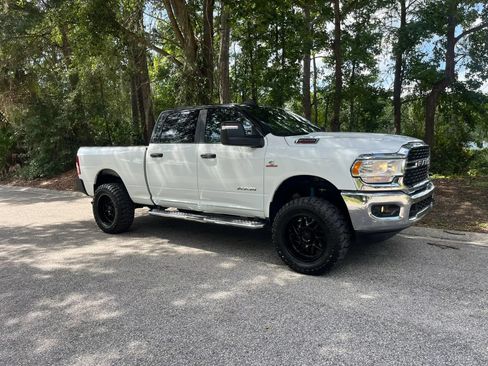 Used 2024 RAM 2500 Big Horn w/ Off Road Package AWD/4WD image 4
