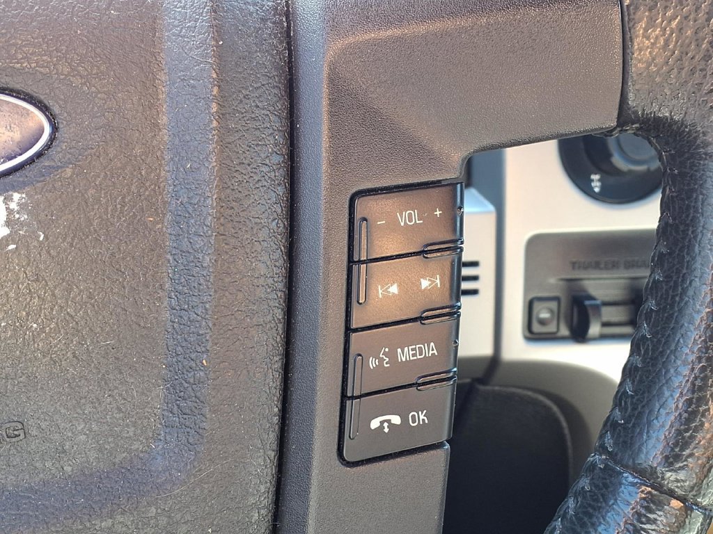 Used 2011 Ford F150 Lariat w/ Lariat Plus Pkg AWD/4WD image 15