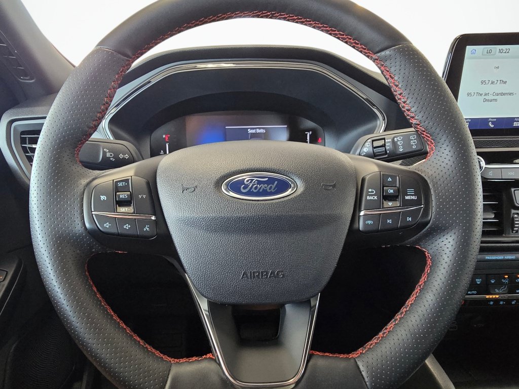 Used 2025 Ford Escape ST-Line Select AWD/4WD image 19