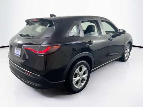 Used 2023 Honda HR-V LX image 5