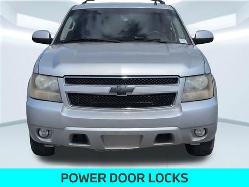 Used 2010 Chevrolet Suburban LT image 10