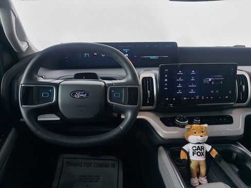 Used 2025 Ford Expedition Active RWD image 23