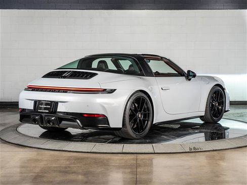 Used 2026 Porsche 911 Targa 4 GTS AWD/4WD image 9