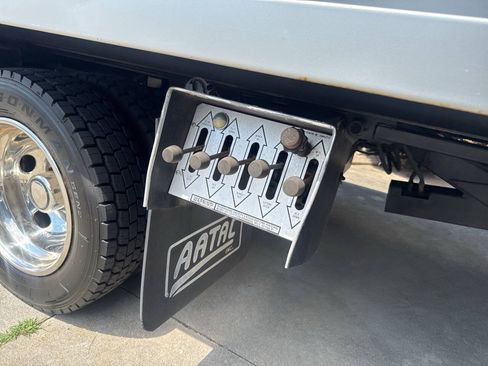 Used 1998 Chevrolet Silverado 3500 2WD Regular Cab HD w/ Preferred Equipment Group 2 image 4