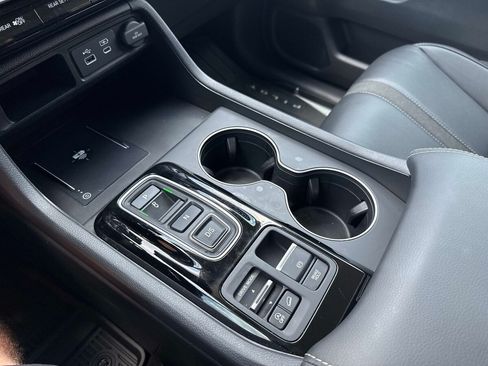 Used 2025 Honda Pilot EX-L image 25