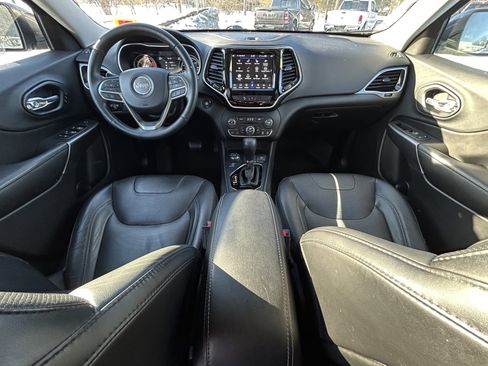 Used 2019 Jeep Cherokee Limited AWD/4WD image 21