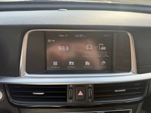 Used 2019 Kia Optima S image 14