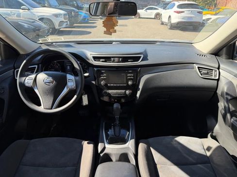 Used 2016 Nissan Rogue S image 17