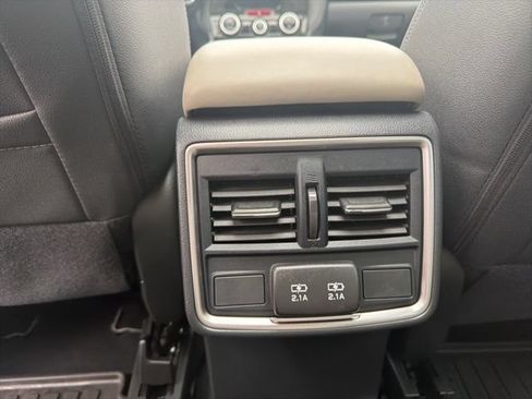Used 2023 Subaru Forester Premium AWD/4WD image 29