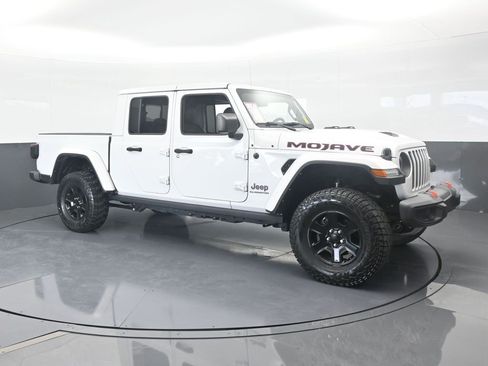 Used 2022 Jeep Gladiator Mojave w/ LED Lighting Group image 8