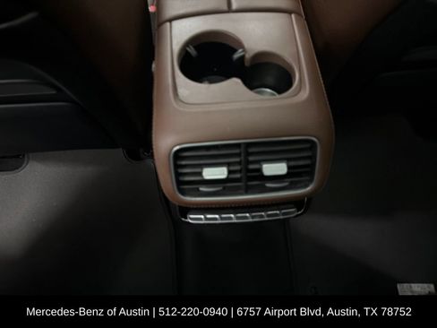 Used 2024 Mercedes-Benz GLS 450 4MATIC image 24
