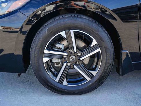 Used 2025 Nissan Sentra SV w/ Trunk Package FWD image 11