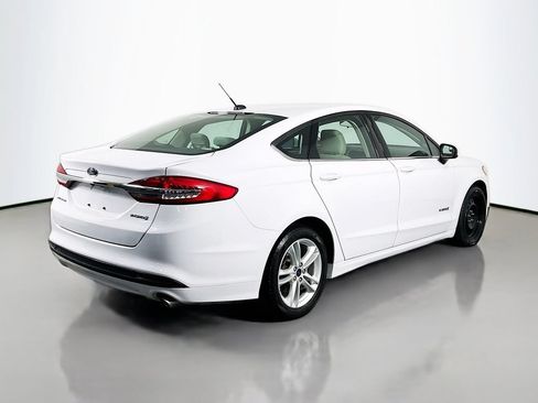 Used 2018 Ford Fusion S FWD image 5