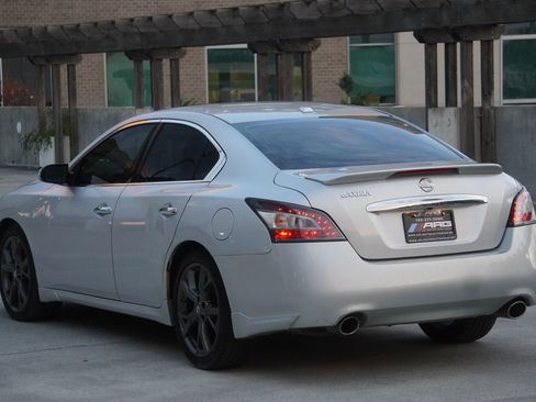 Used 2014 Nissan Maxima 3.5 SV w/ Sport Package image 20