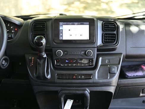 Used 2023 RAM ProMaster 2500 FWD image 18