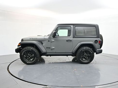Used 2022 Jeep Wrangler Willys image 4