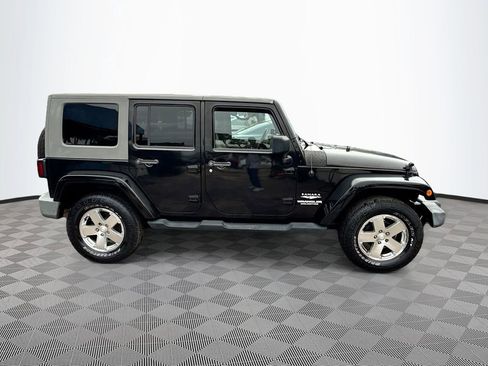 Used 2009 Jeep Wrangler Unlimited Sahara w/ Trailer Tow Group AWD/4WD image 5