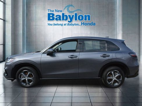 Used 2024 Honda HR-V EX-L image 2