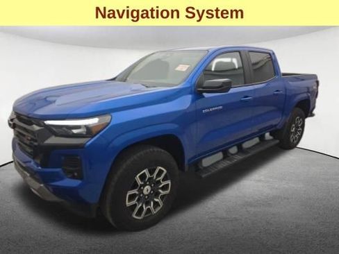 Used 2024 Chevrolet Colorado Z71 w/ Z71 Convenience Package 2 AWD/4WD image 4