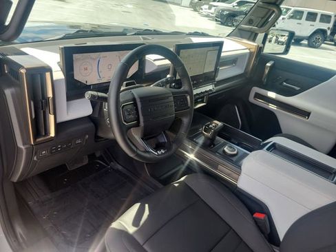 Used 2024 GMC Hummer EV 3X w/ Extreme Off-Road Package AWD/4WD image 19