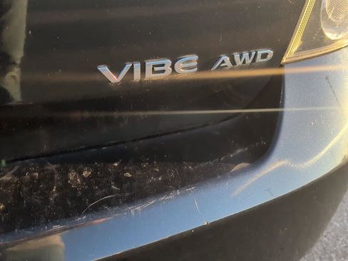 Used 2009 Pontiac Vibe AWD w/ Sun And Sound Package image 6