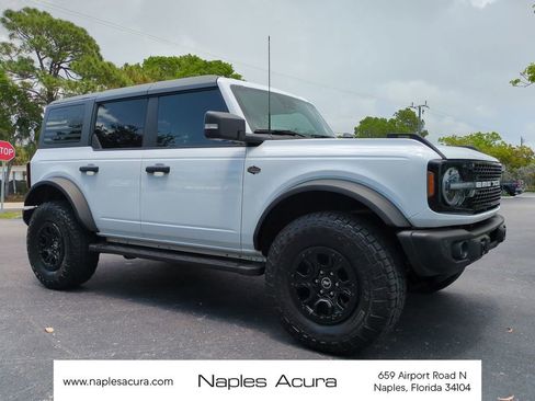 Used 2023 Ford Bronco Wildtrak AWD/4WD image 1