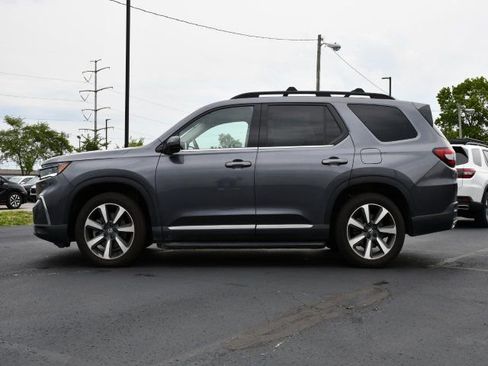 Used 2024 Honda Pilot Elite image 4