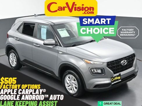Used 2022 Hyundai Venue SE FWD image 1