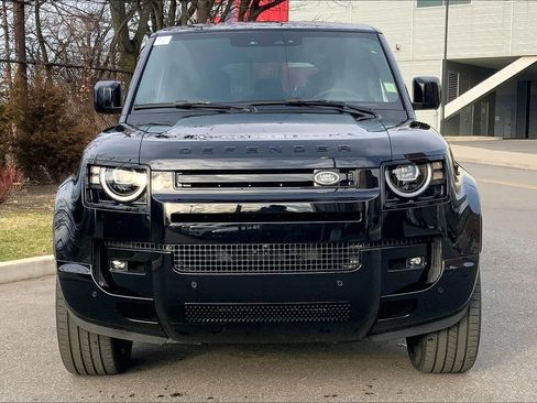 New 2026 Land Rover Defender 110 V8 image 3