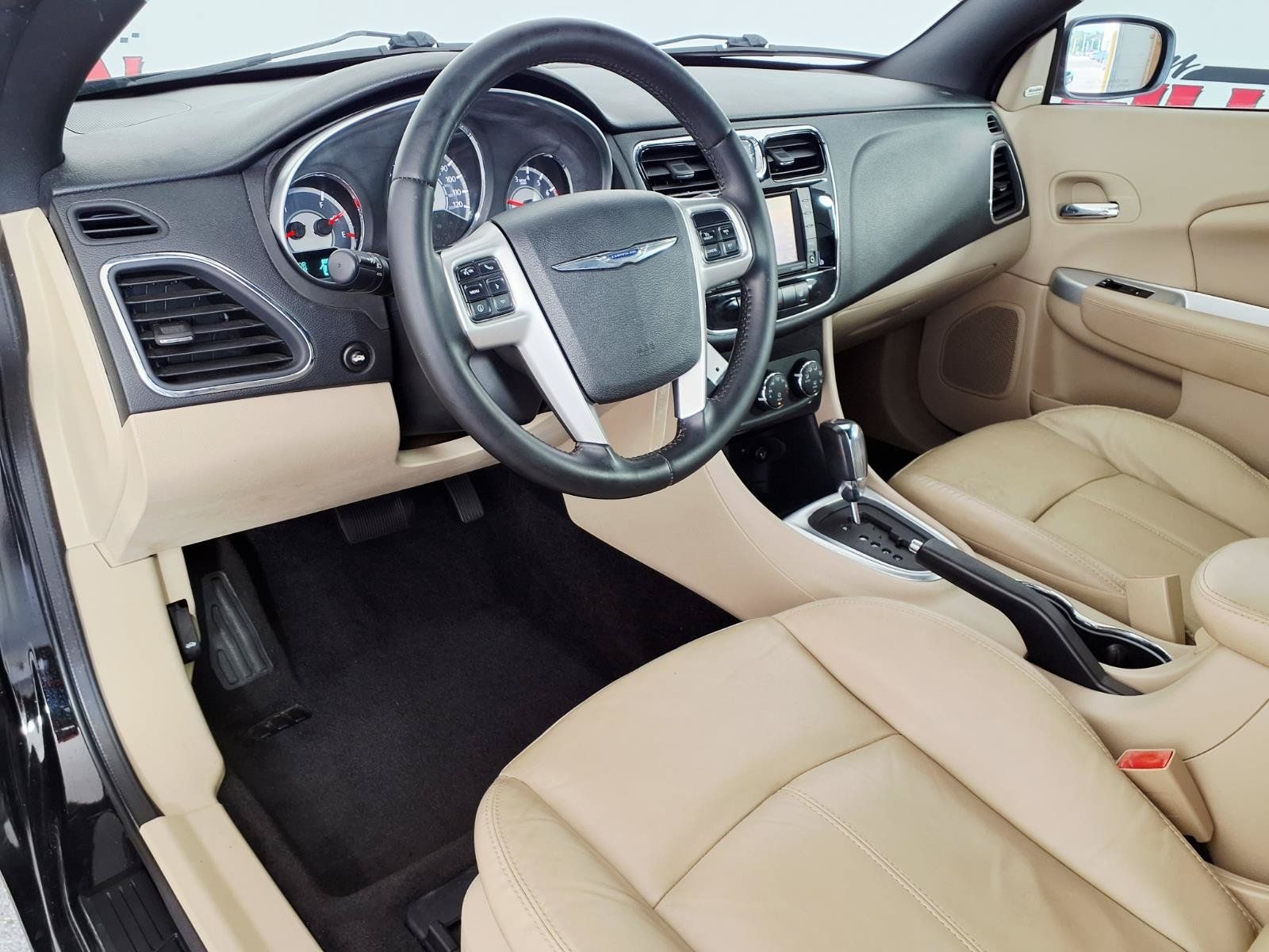 Used 2011 Chrysler 200 Limited FWD image 12