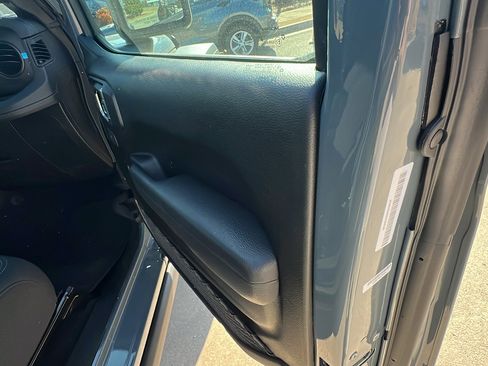 Used 2025 Jeep Wrangler Unlimited Rubicon 4xe w/ Convenience Group image 18