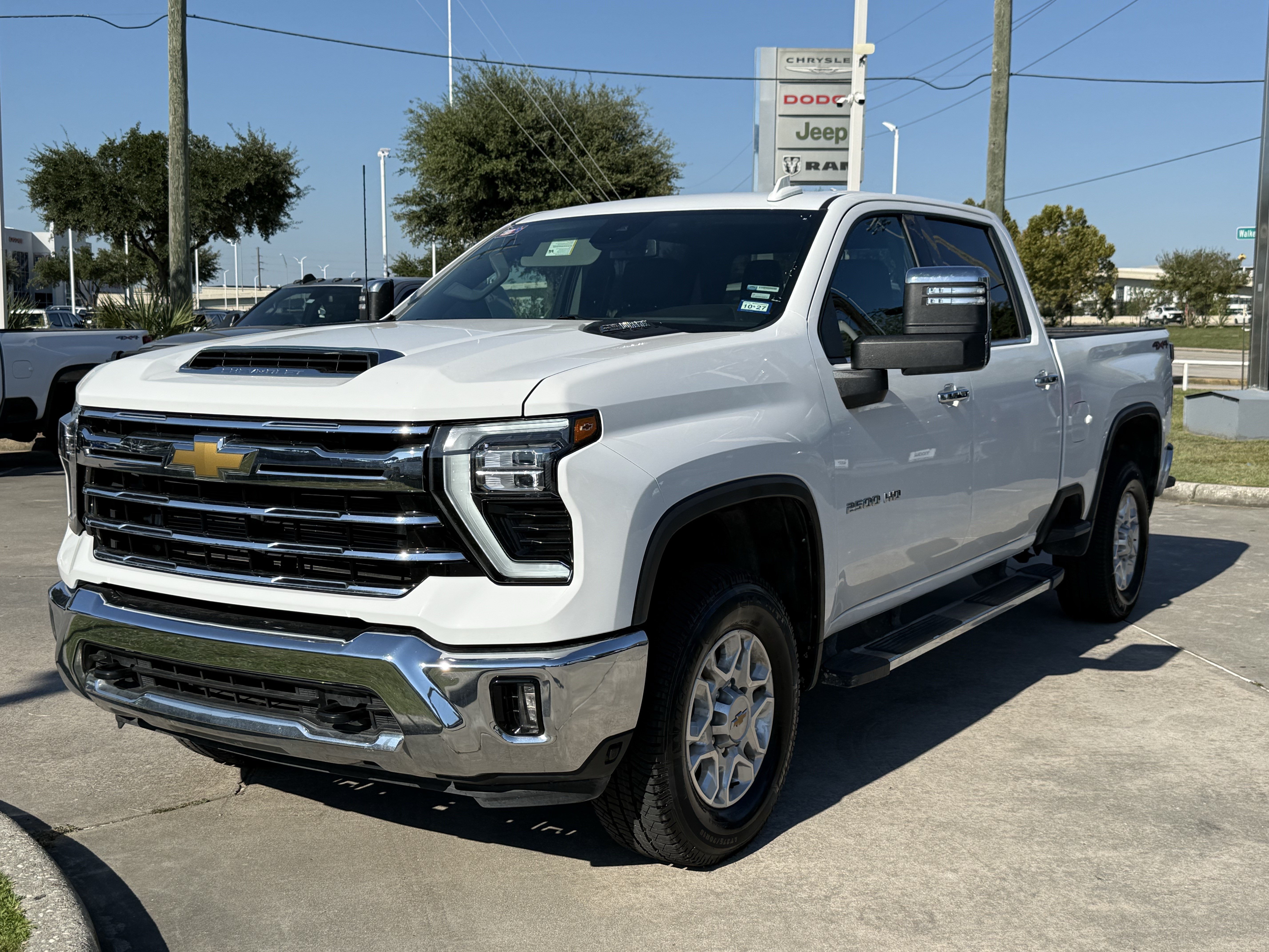 Used 2026 Chevrolet Silverado 2500 LTZ AWD/4WD image 9
