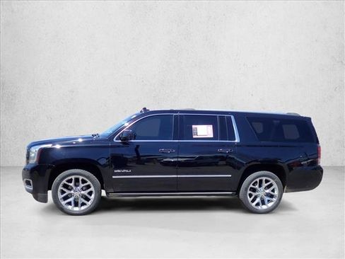 Used 2019 GMC Yukon XL Denali AWD/4WD image 2