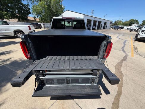 Used 2026 GMC Sierra 1500 SLT w/ SLT Premium Plus Package AWD/4WD image 14
