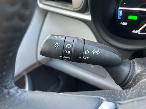 Used 2024 Toyota Sienna XLE image 22