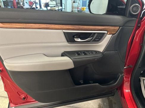 Used 2022 Honda CR-V EX-L image 9