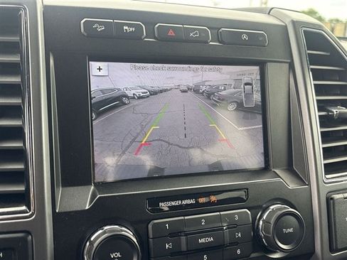 Used 2019 Ford F150 XLT w/ Equipment Group 302A Luxury AWD/4WD image 15