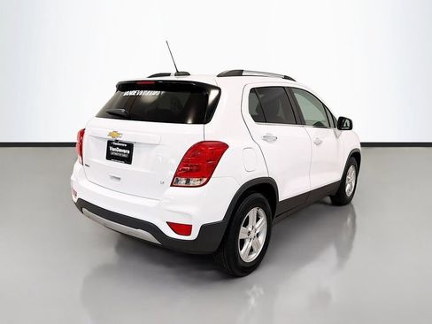 Used 2020 Chevrolet Trax LT w/ Sun & Sound Package FWD image 19