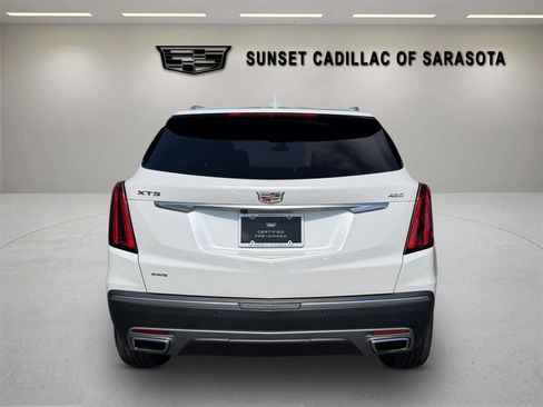 Certified 2025 Cadillac XT5 Premium Luxury image 4