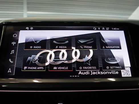 Used 2025 Audi Q4 e-tron Prestige w/ Sport Package image 19