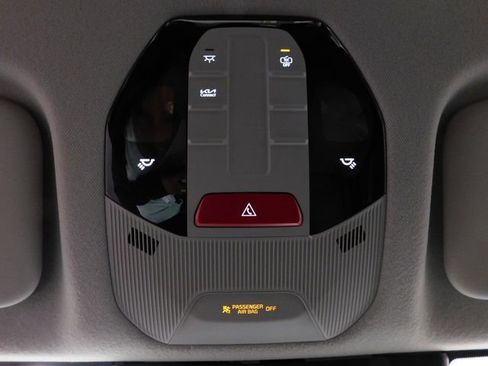 Used 2025 Kia K4 LXS image 24