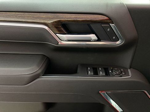 Used 2026 GMC Sierra 1500 Elevation image 13