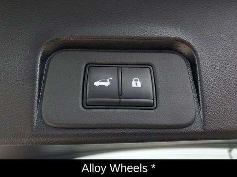 Certified 2023 Nissan Rogue SL AWD/4WD image 19