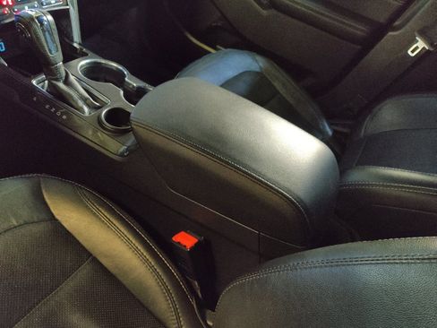 Used 2018 Ford Explorer Limited image 26