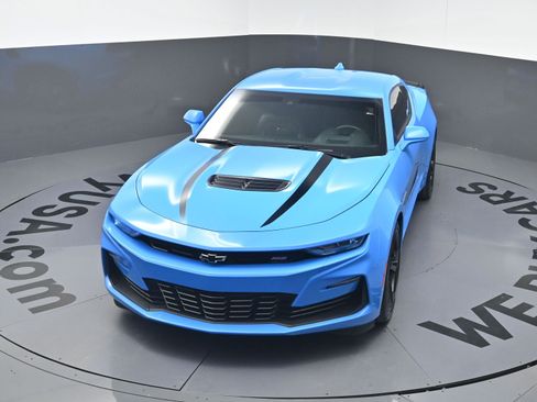 Used 2023 Chevrolet Camaro SS RWD image 28