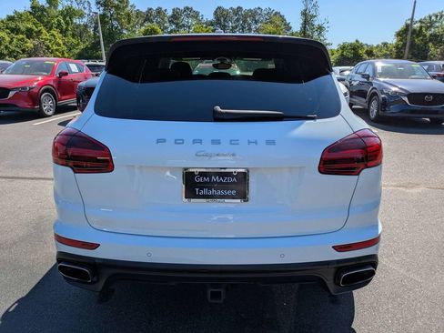Used 2018 Porsche Cayenne image 5