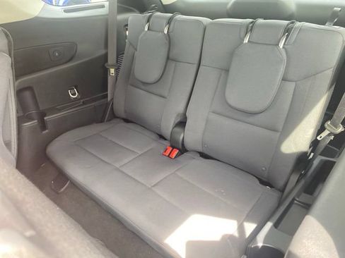 Used 2025 Ford Explorer Active AWD/4WD image 13