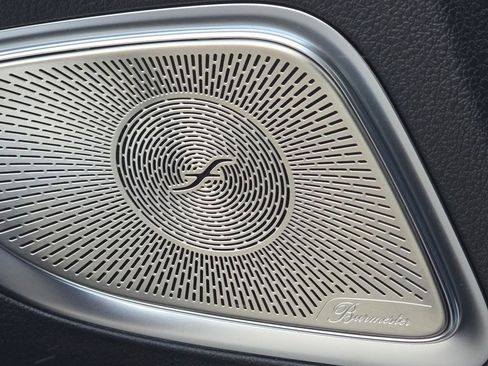 Used 2025 Mercedes-Benz C 300 4MATIC Sedan image 25